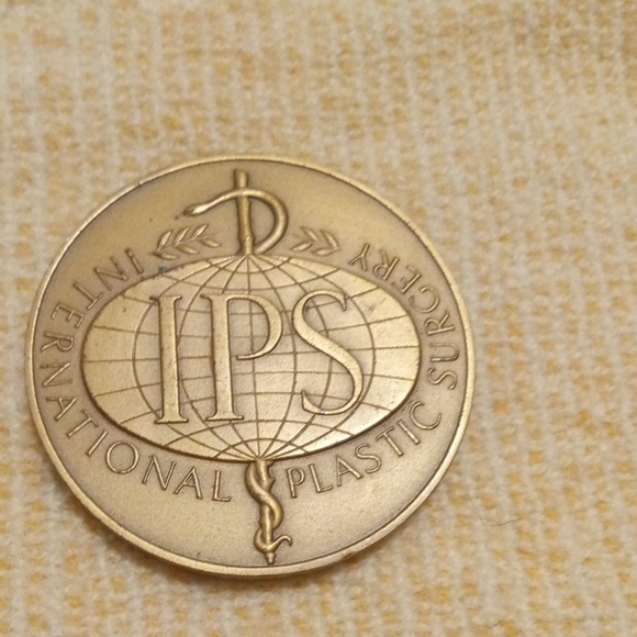 Gold Commemorative Coin - International Congress 1963 - Picture 2 of 2